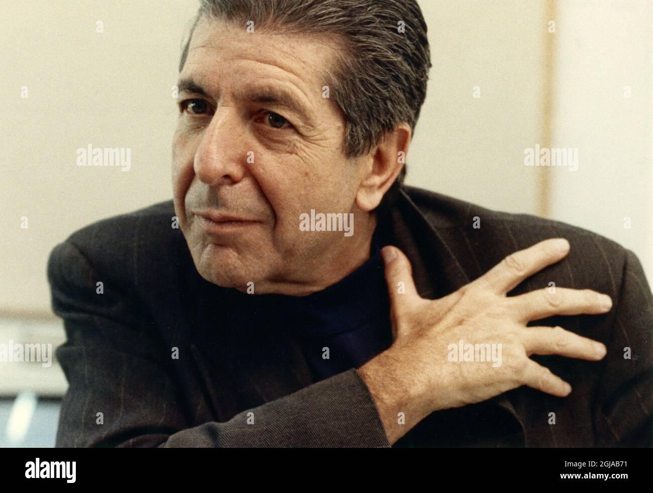 GOTHENBURG 1992-11-28 Leonard Cohen, cantante, poeta , qui visto durante un'intervista in Svezia è morto. Aveva 82 anni Foto: Stig A Nilsson / DN / TT / Kod: 43 **AFTONBLADET OUT** Foto Stock