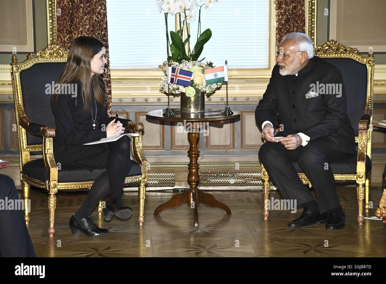 STOCCOLMA 20180417 primo Ministro Katrín Jakobsdottir (L) dell'Islanda durante l'incontro bilaterale con il primo Ministro indiano Narendra modi in occasione di un vertice nordico-indiano al Grand Hotel martedì 17 aprile 2018.. Foto: Claudio Bresciani / TT / kod 10090 Foto Stock