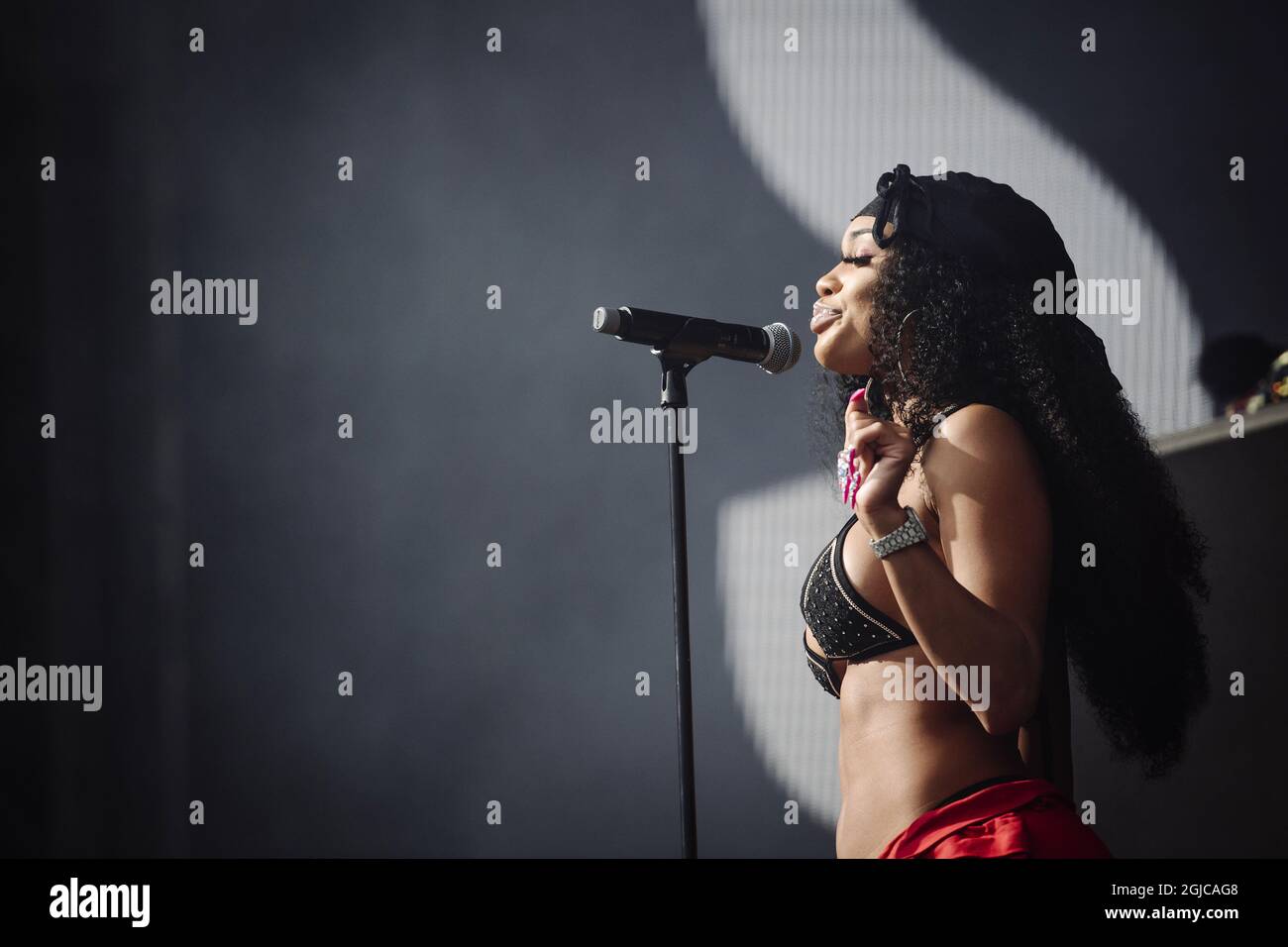 STOCKHOLM 20190703 il rapper americano Saweetie si esibisce durante il festival hip hop Smash allo Stadio Olimpico di Stoccolma. Foto: Erik Simander / TT / code 11720 Foto Stock