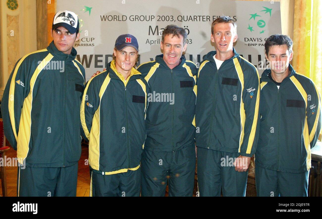 (L-R) la squadra australiana di Mark Philippoussis, Lleyton Hewitt, John Fitzgerald, Wayne Arthurs e Todd Woodbridge Foto Stock