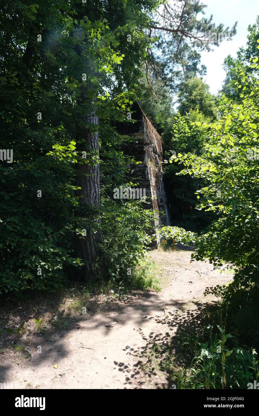 Pozezdrze, Polonia - 20 luglio 2021: Il bunker di Heinrich Himmler presso il campo di comando delle SS Hochwald costruito dall'Organizzazione Todt. Foto Stock