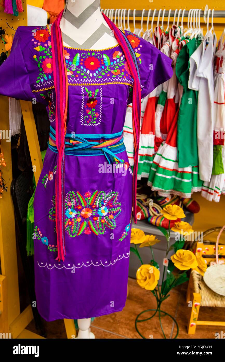Abbigliamento messicano in mostra Foto Stock