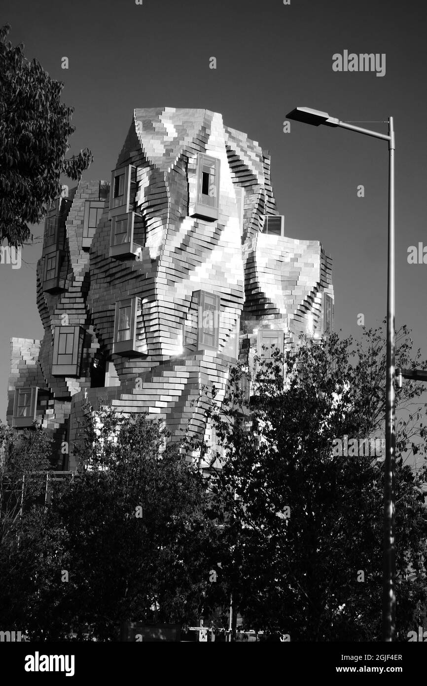 Torre di Luma, Arles, Bouches du Rhône, Francia meridionale Foto Stock