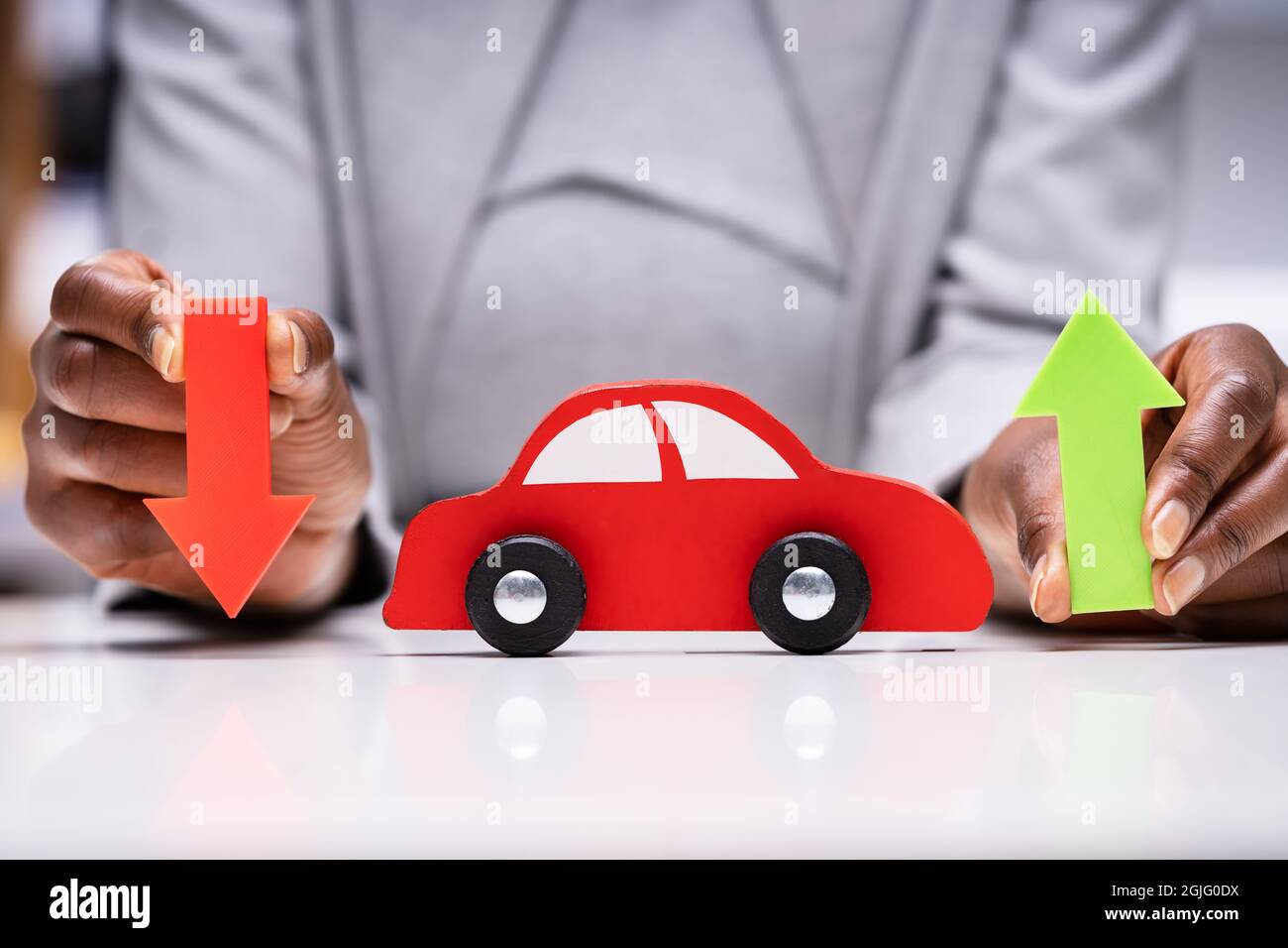 Vendite di veicoli e riduzione dei prezzi Foto Stock