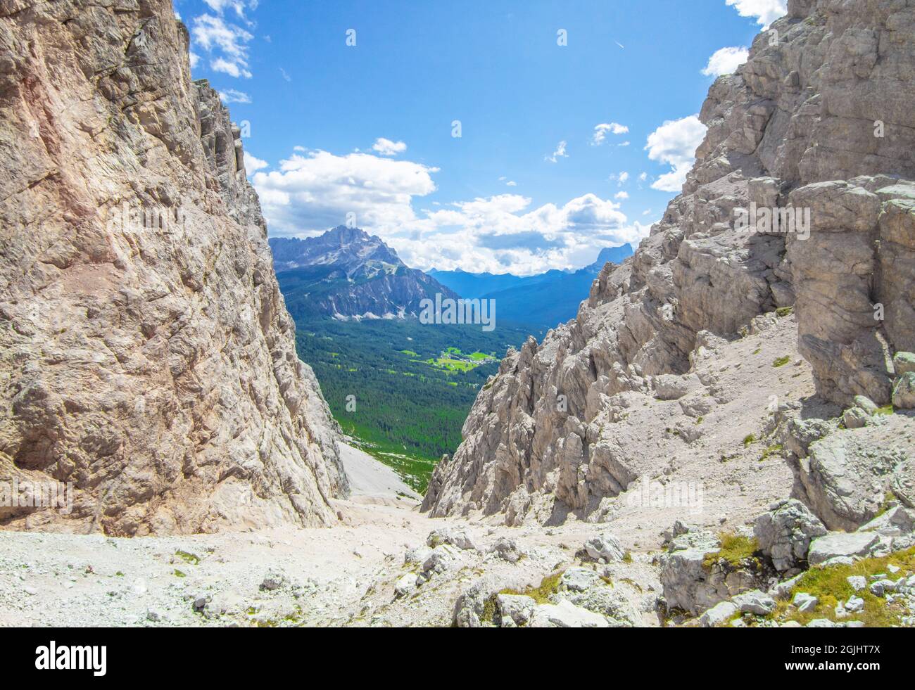 Dolomiti (Italia) - una vista sulla catena montuosa delle Dolomiti, patrimonio mondiale dell'UNESCO, in Veneto e Trentino Alto Adige. Foto Stock