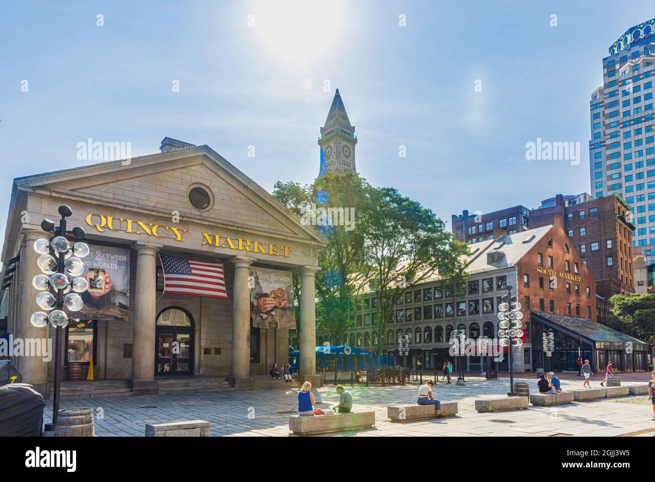 BOSTON, ma - 28 AGOSTO 2021: Quincy Market nel centro di Boston sul Freedom Trail. Foto Stock