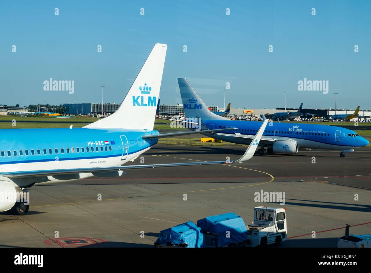 Amsterdam, Paesi Bassi - 17 luglio 2021: KLM Plains all'aeroporto di Schiphol. Foto Stock