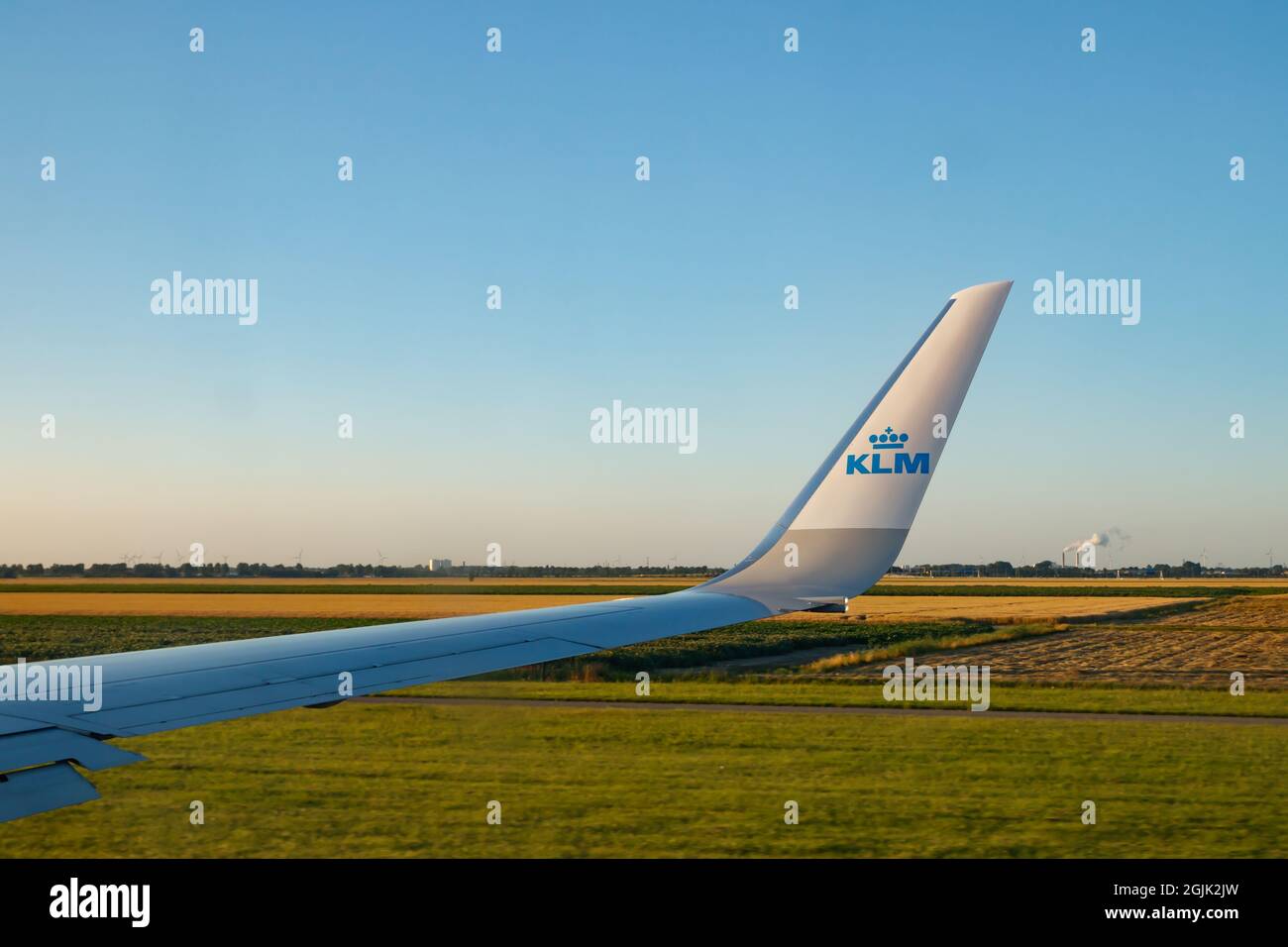 Amsterdam, Paesi Bassi - 17 luglio 2021: KLM Plain decollo dall'aeroporto di Schiphol. Foto Stock