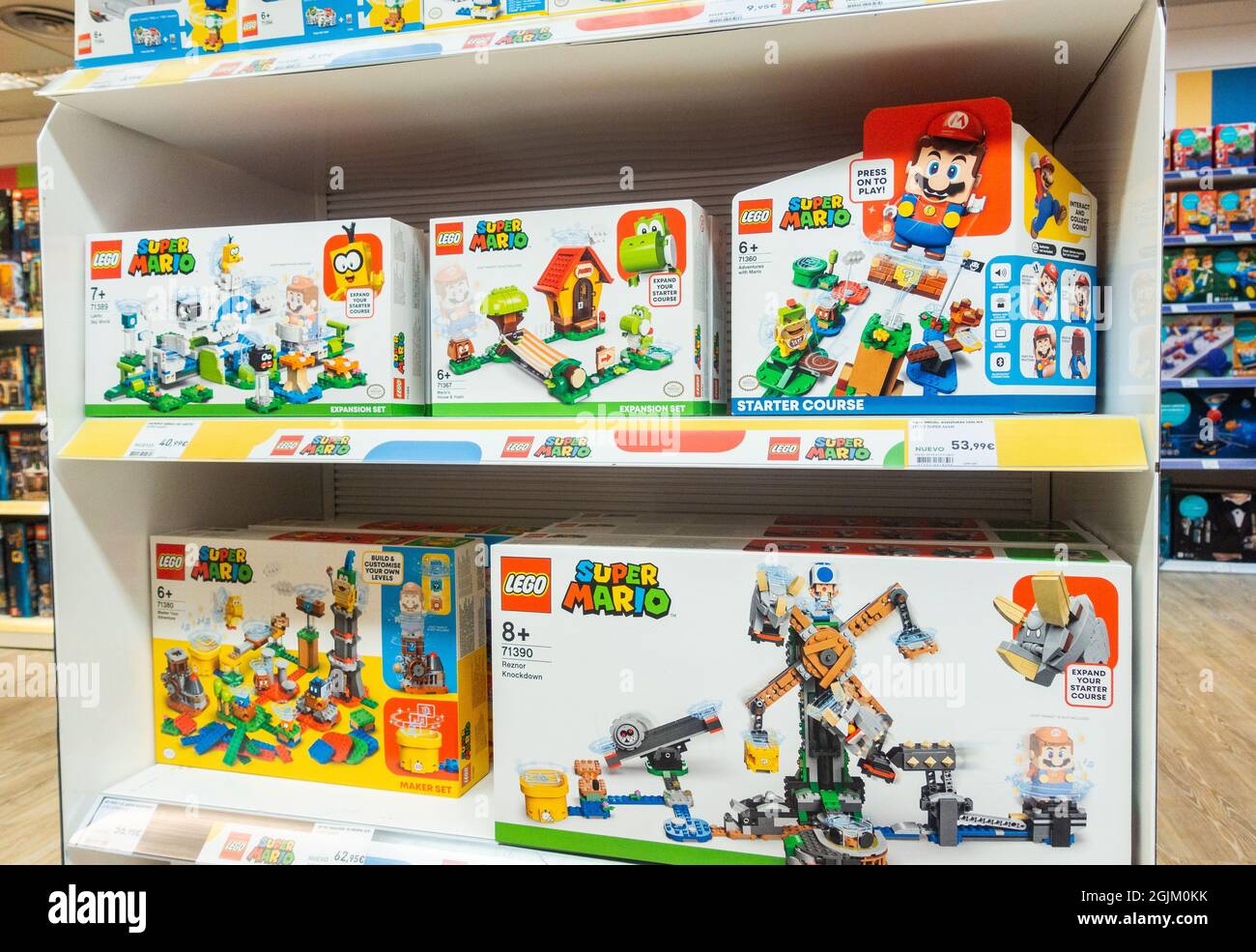 Super Mario Lego in negozio di giocattoli Foto Stock