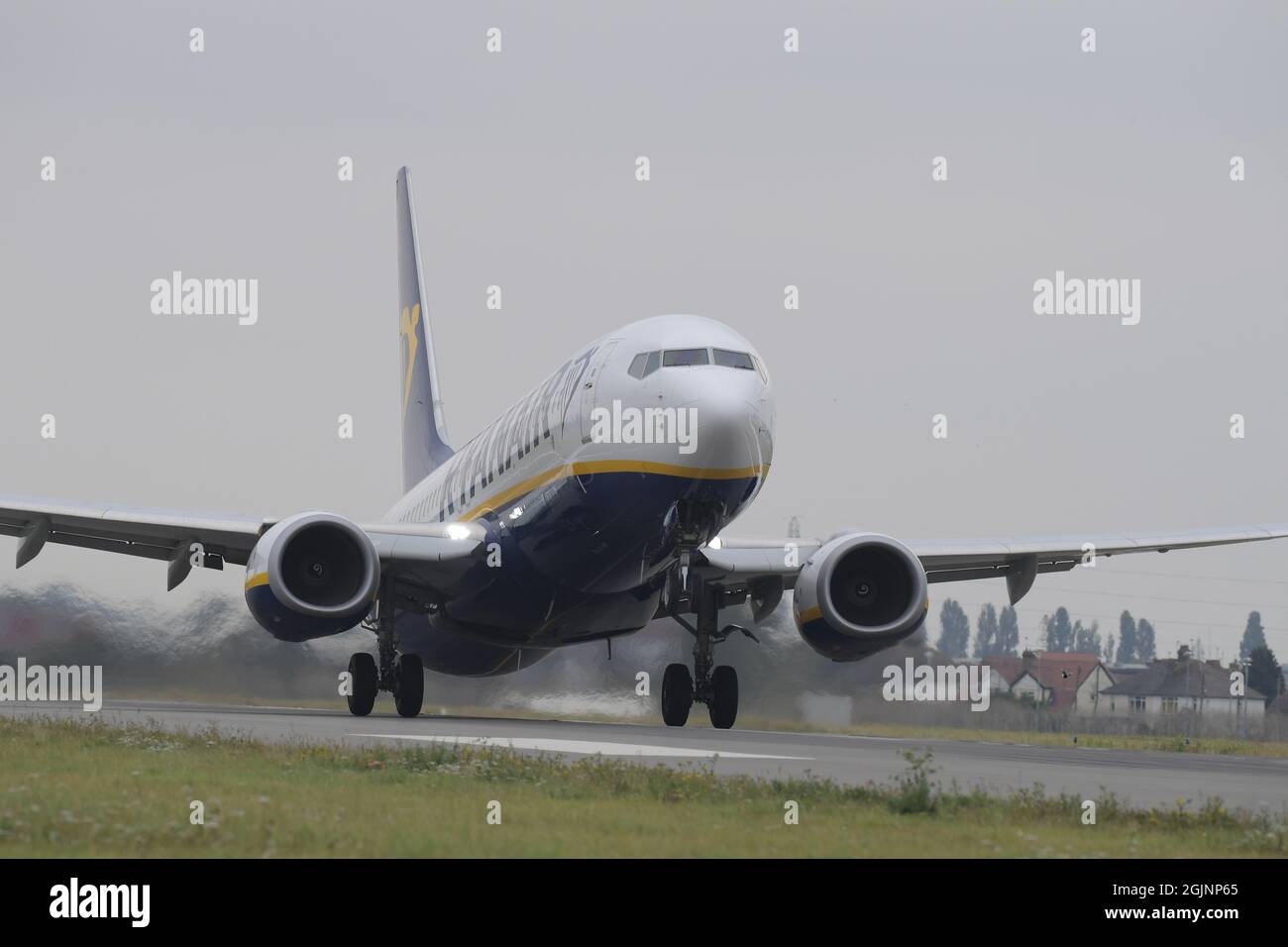Southend, Essex, Regno Unito. 11 Settembre 2021. Ryanair ha annunciato che usciranno dall'aeroporto di Southend dal 1° novembre 2021. Ciò segue la partenza di EasyJet lo scorso anno, il che significa che nessun volo passeggeri partirà dall'aeroporto di Essex dopo tale data. Credit: MARTIN DALTON/Alamy Live News Foto Stock