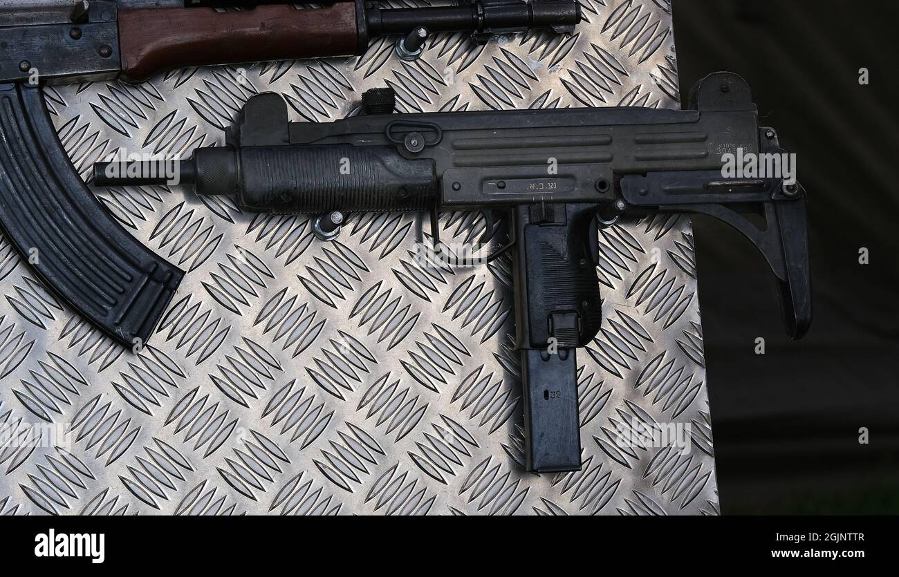 Pistola per sottomaccheria UZI 9 mm progettata da Israele. Foto Stock