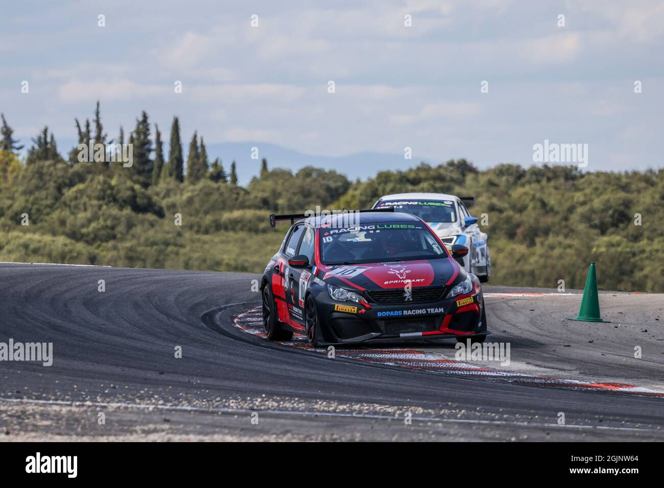10 BELTRAMELLI Viny (fra), Ropars Racing Team-Motors Legend, Peugeot 208 RC, acito durante il 5° round del Championnat de France FFSA Tourisme 2021, dal 10 al 12 settembre 2021 sul Circuit de Lédenon, a Lédenon, Francia - Foto Marc de Mattia / DPPI Foto Stock