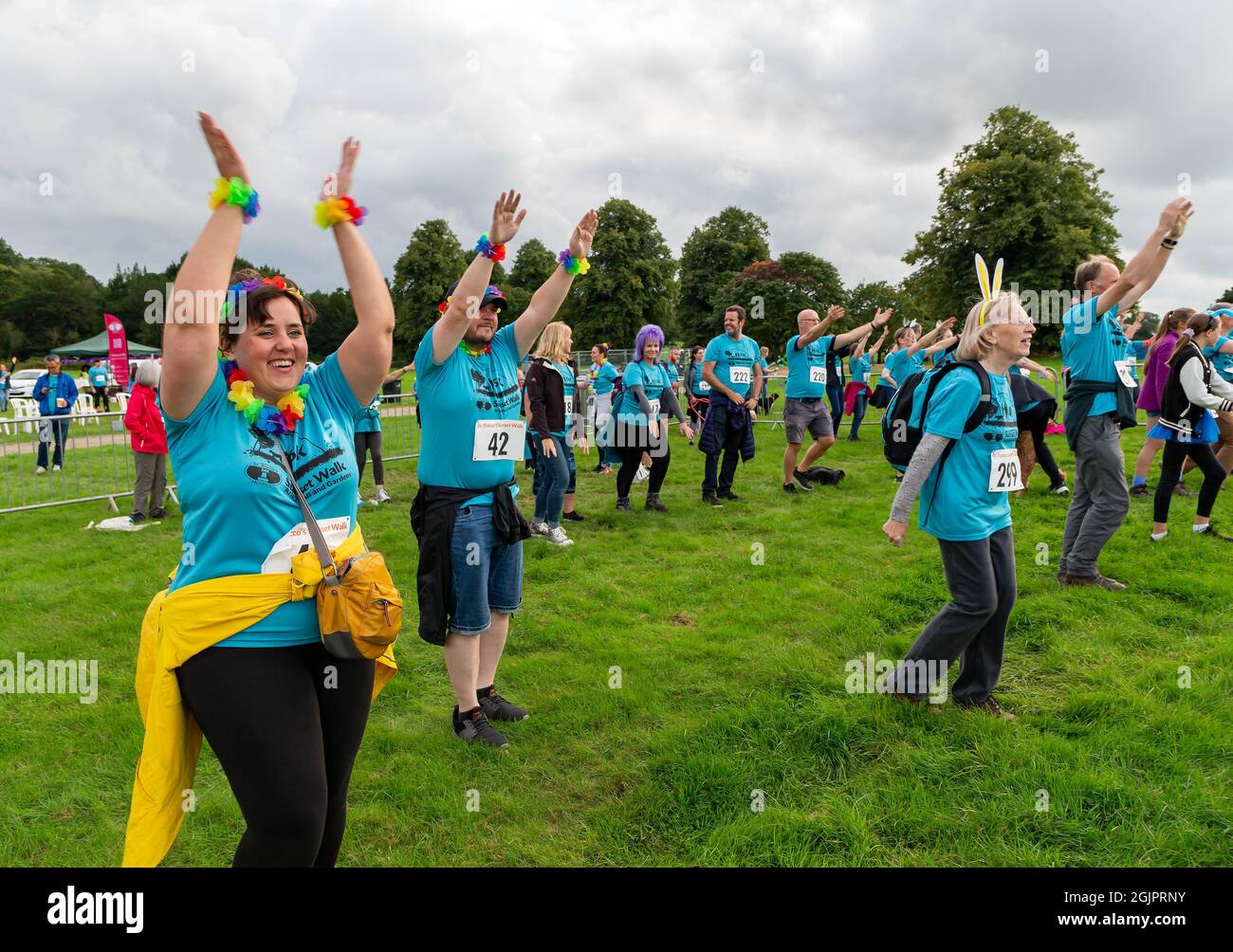Arley Hall & Gardens, Warrington, Cheshire, Regno Unito. 11 Settembre 2021. 5k Sunset Walk per raccogliere soldi per San Rocco, l'Hospice locale per le persone a cui è stata diagnosticata una malattia che limita la vita Credit: John Hopkins/Alamy Live News Foto Stock