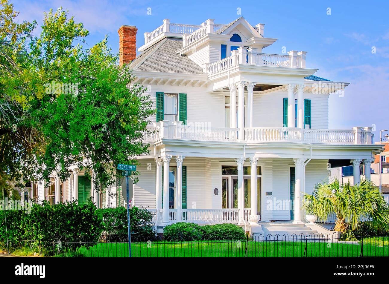 La Redding House è raffigurata, 5 settembre 2021, a Biloxi, Mississippi. La casa di Revival classica del 1908 è stata costruita per l'uomo d'affari locale Charles Redding. Foto Stock