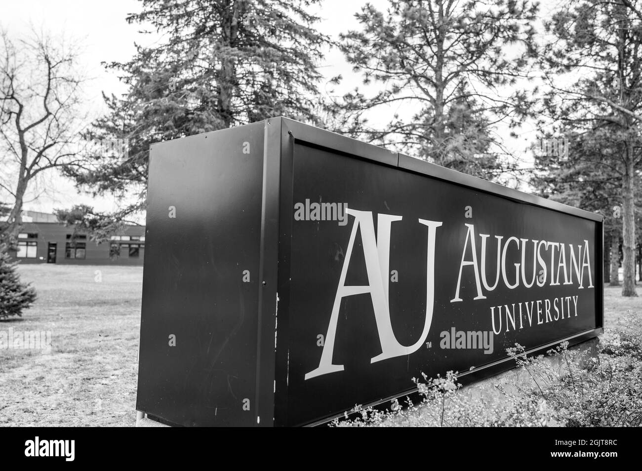 Sioux Falls, South Dakota, USA - 7.2021: Segnale d'ingresso all'Università Augustana, un'università luterana privata nell'Upper Midwest Foto Stock