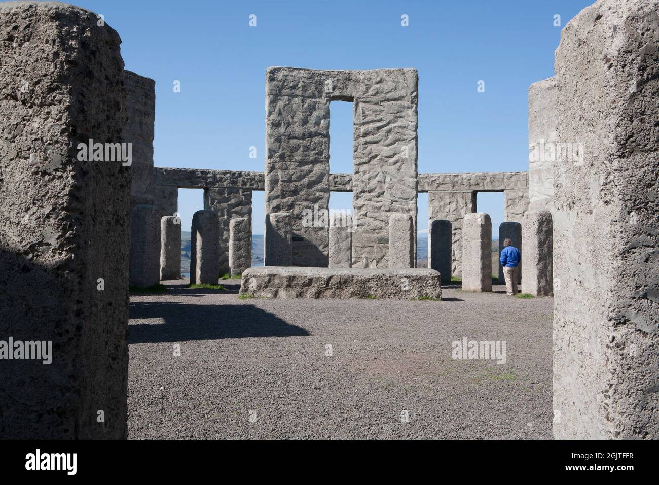 Sam Hill costruì una copia di Stonehenge in Inghilterra come memoriale per gli uomini della contea di Klickitat, Washington, che furono uccisi durante la prima guerra mondiale Maryhill, WA. Foto Stock