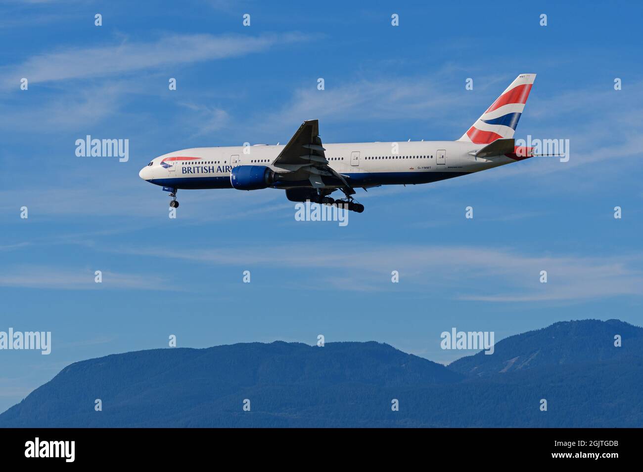 Richmond, British Columbia, Canada. 7 Settembre 2021. Un aereo British Airways Boeing 777-200ER Jet (G-YMMT) in volo sull'approccio finale all'Aeroporto Internazionale di Vancouver. (Credit Image: © Bayne Stanley/ZUMA Press Wire) Foto Stock