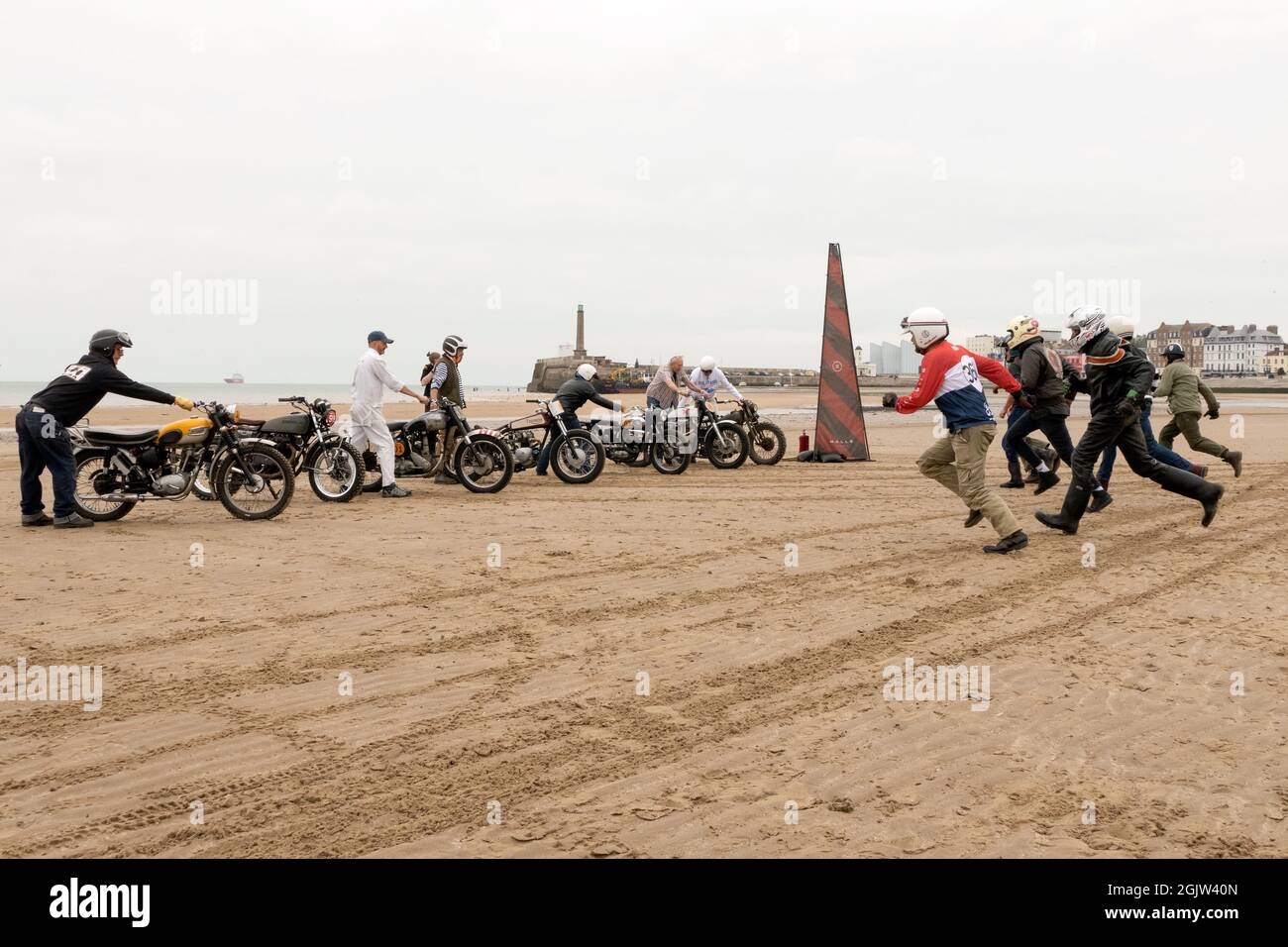 The Mile Beach Race 2021. Moto Sprint corse sulla spiaggia di sabbia Margate Thanet Kent Regno Unito Foto Stock