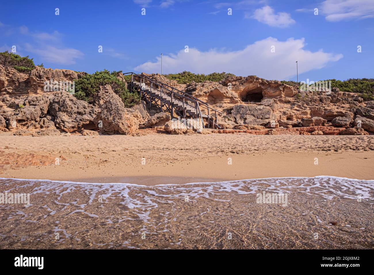 Scoprire l'Italia: Una delle spiagge italiane più belle della Puglia si trova nel Parco delle Dune di Campomarino. Foto Stock