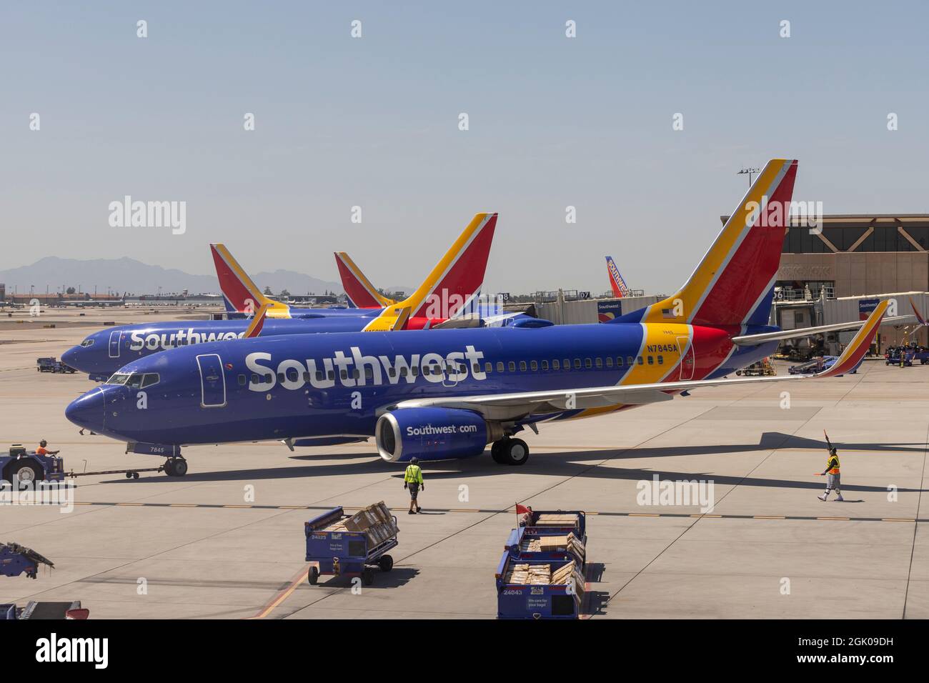 Phoenix - Circa Settembre 2021: Boeing 737 della Southwest Airlines in preparazione per la partenza. Southwest è il più grande vettore low-cost del mondo. Foto Stock
