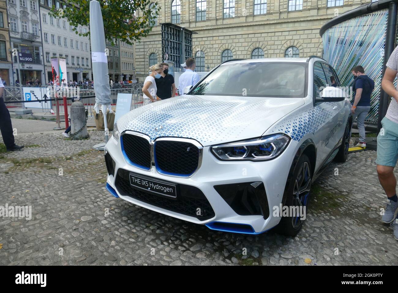 BMW macchina a celle piene a idrogeno su IAA, Monaco 2021. Foto Stock