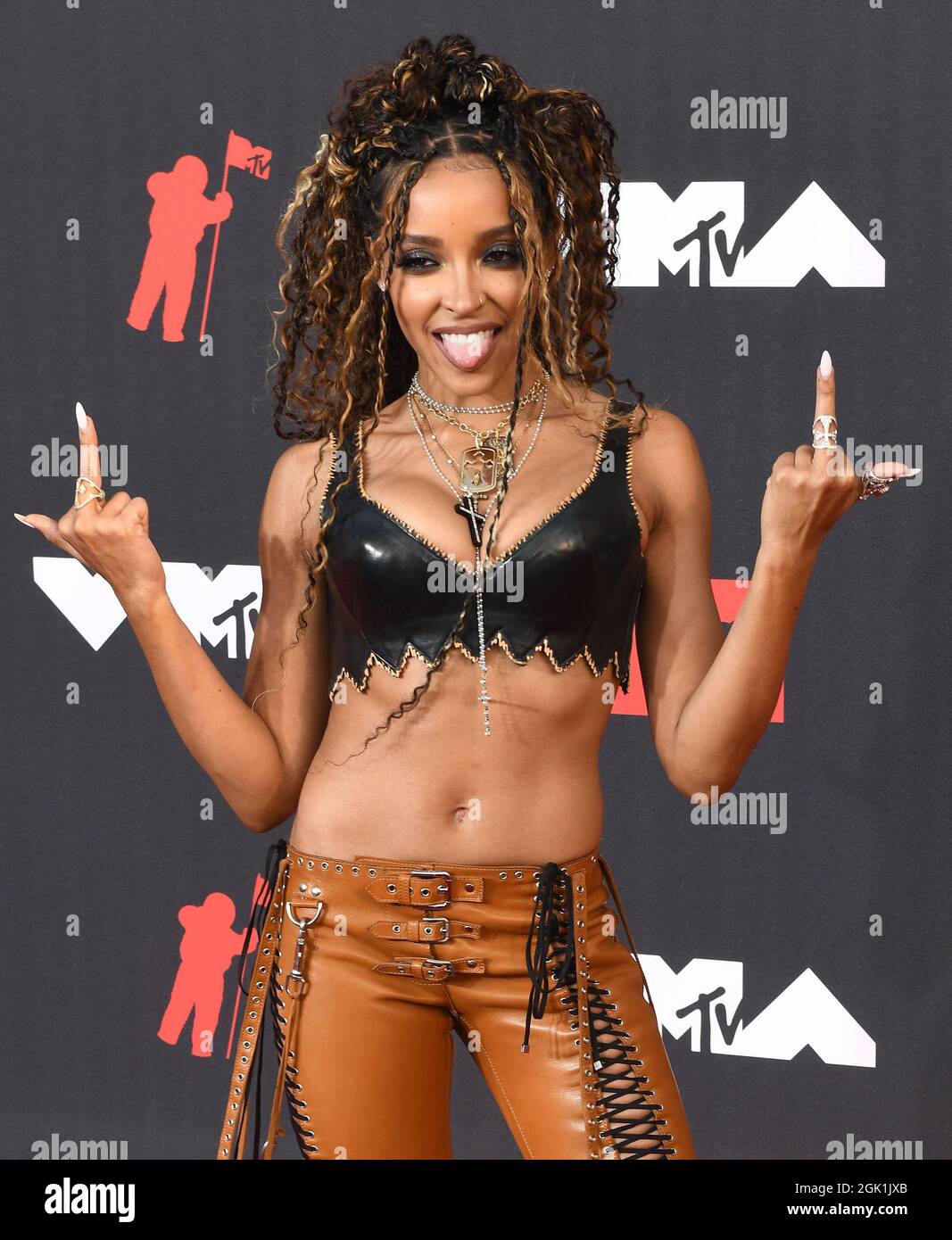 New York, Stati Uniti. 12 settembre 2021. Tinashe partecipa ai 2021 MTV Video Music Awards al Barclays Center il 12 settembre 2021 nel quartiere Brooklyn di New York. Foto: Jeremy Smith/imageSPACE/Sipa USA Credit: Sipa US/Alamy Live News Foto Stock