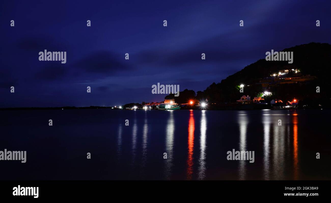 Città di Nizza ha Tien nella provincia di Kien Giang, nel Vietnam meridionale Foto Stock