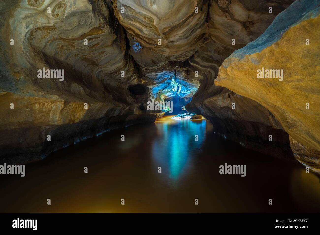 Grotta di Nizza Son tra nella provincia di Kien Giang, nel Vietnam meridionale Foto Stock