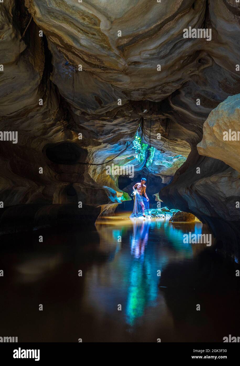 Grotta di Nizza Son tra nella provincia di Kien Giang, nel Vietnam meridionale Foto Stock