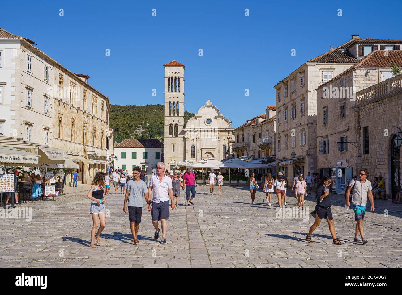 Hvar città oldtown. Hvar è una città portuale e turistica situata sull'isola croata di Hvar. Foto Stock