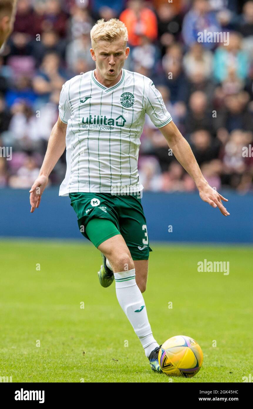 Hibernain's Josh Doig durante la partita della Cinch Premiership al Tynecastle Park di Edimburgo. Data foto: Domenica 12 settembre 2021. Foto Stock