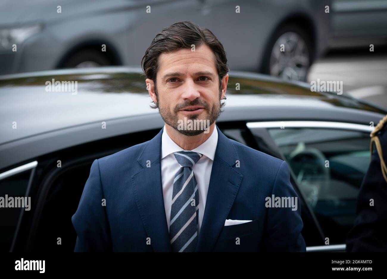 Il principe svedese Carlo Filippo arriva all'ufficio amministrativo della contea di Karlskrona. Il principe Carl Philip è in visita a Blekinge. Foto: Johan Nilsson / TT / codice 50090 Foto Stock