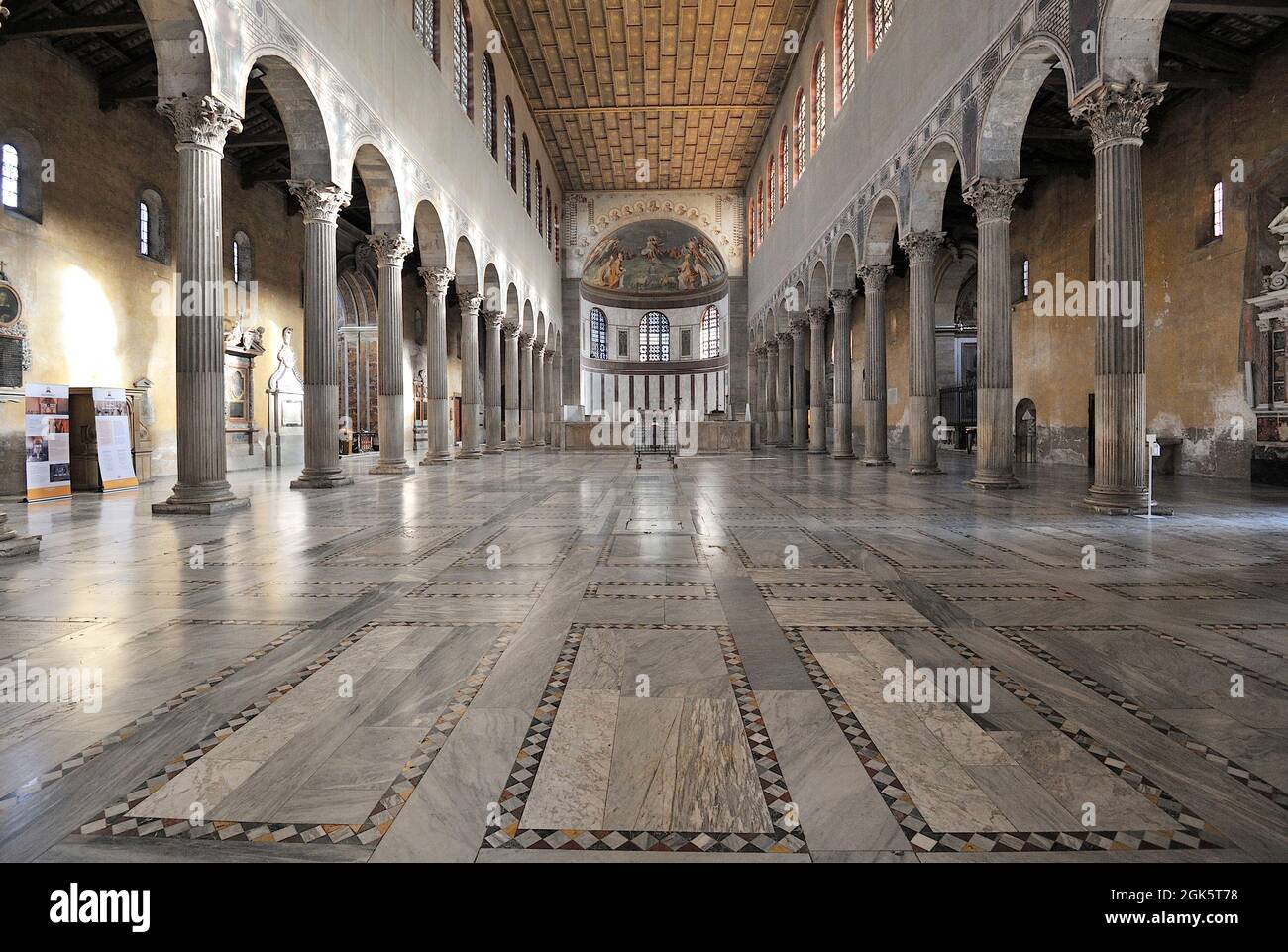 Italia, Roma, Aventino, Basilica di Santa Sabina Foto Stock