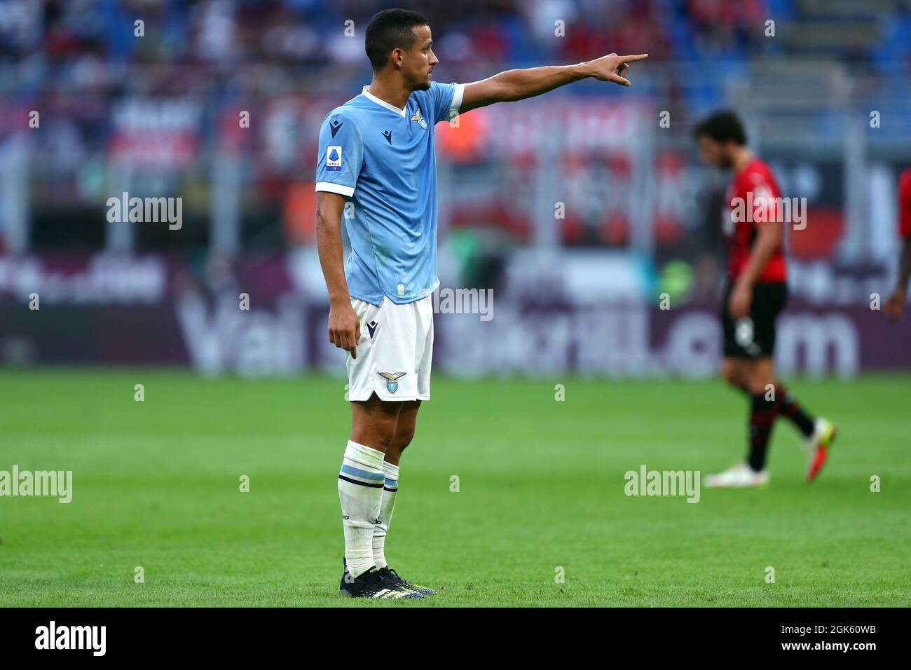 Milano, Italia. 12 settembre 2021. Luiz Felipe della SS Lazio gesticola durante la Serie A match tra AC Milano e SS Lazio. Foto Stock