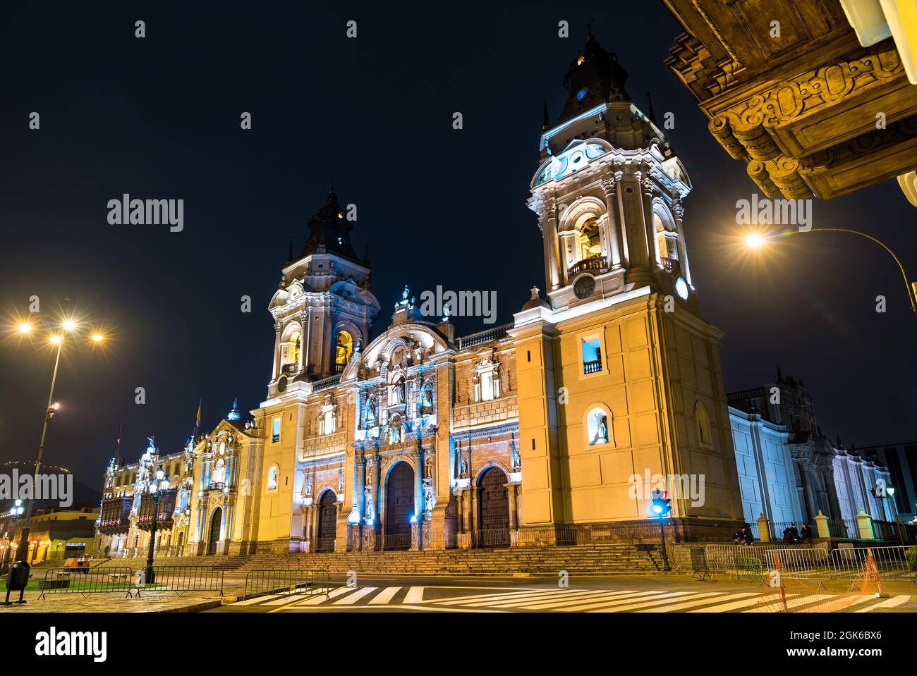 Cattedrale di Lima in Perù di notte Foto Stock