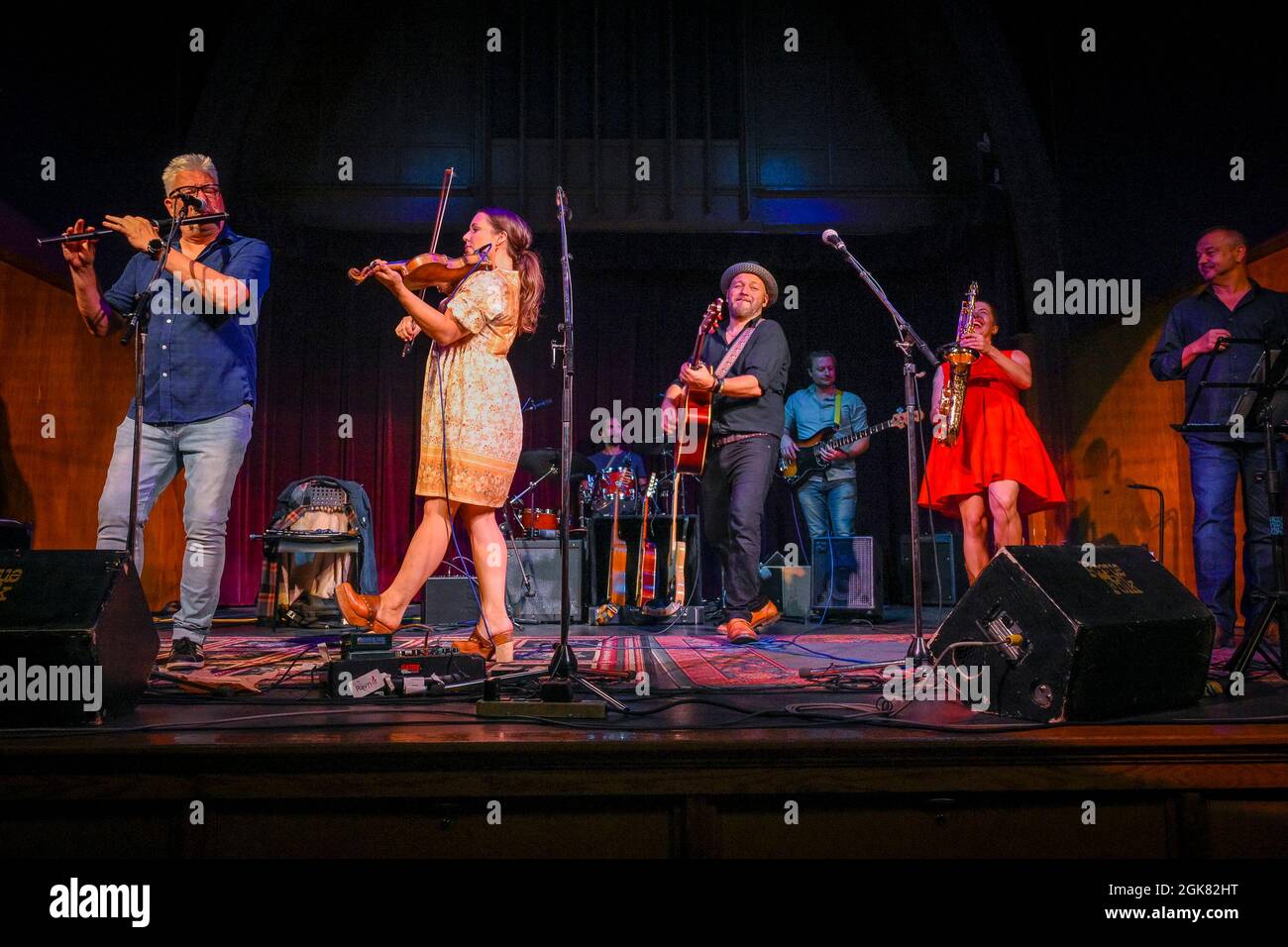 The Paperboys, Rogue Folk Club Concerto, St. James Community Square, Vancouver, British Columbia, Canada Foto Stock