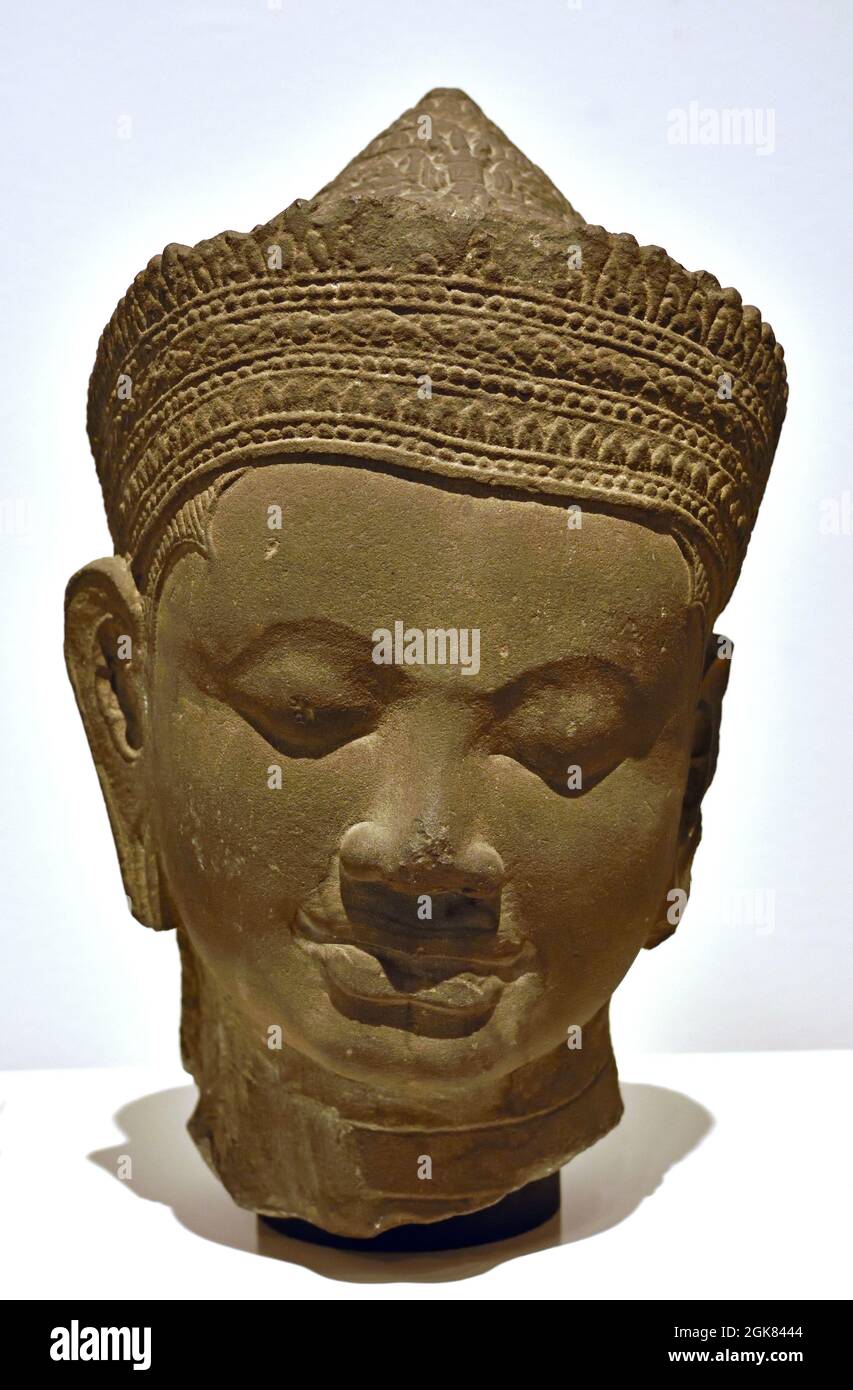 Sleeping Vishnu, 1100 - 1300 arenaria, 32.8 cm x 20.2 cm x 19.4 cm Cambogia stile Angkor ( Vishnu, protettore e conservatore del mondo ) Foto Stock