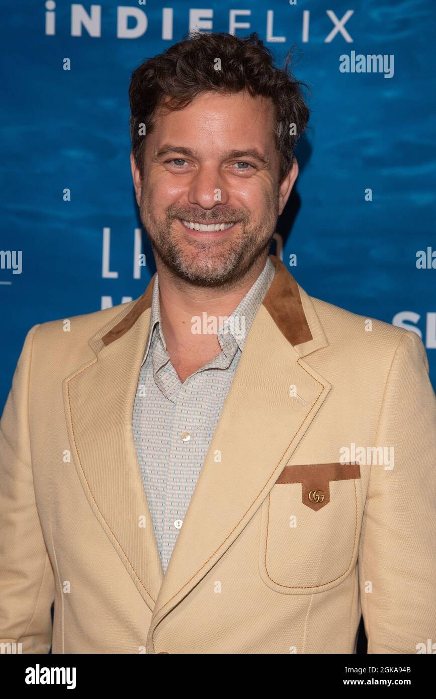 Toronto, Canada. 13 settembre 2021. Joshua Jackson partecipa al The Big Splash del Liquid Media Group all'hotel Windsor Arms durante il Toronto International Film Festival 2021 a Toronto il 13 settembre 2021. Credit: EXImages/Alamy Live News Foto Stock