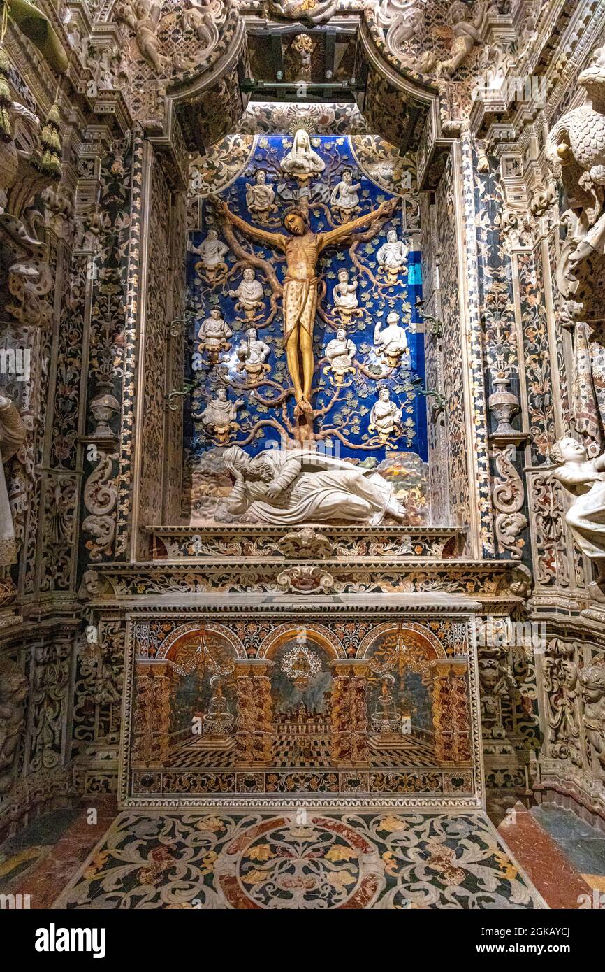 particolare della crocifissione nella cattedrale di monreale. Sicilia Italia. Foto Stock