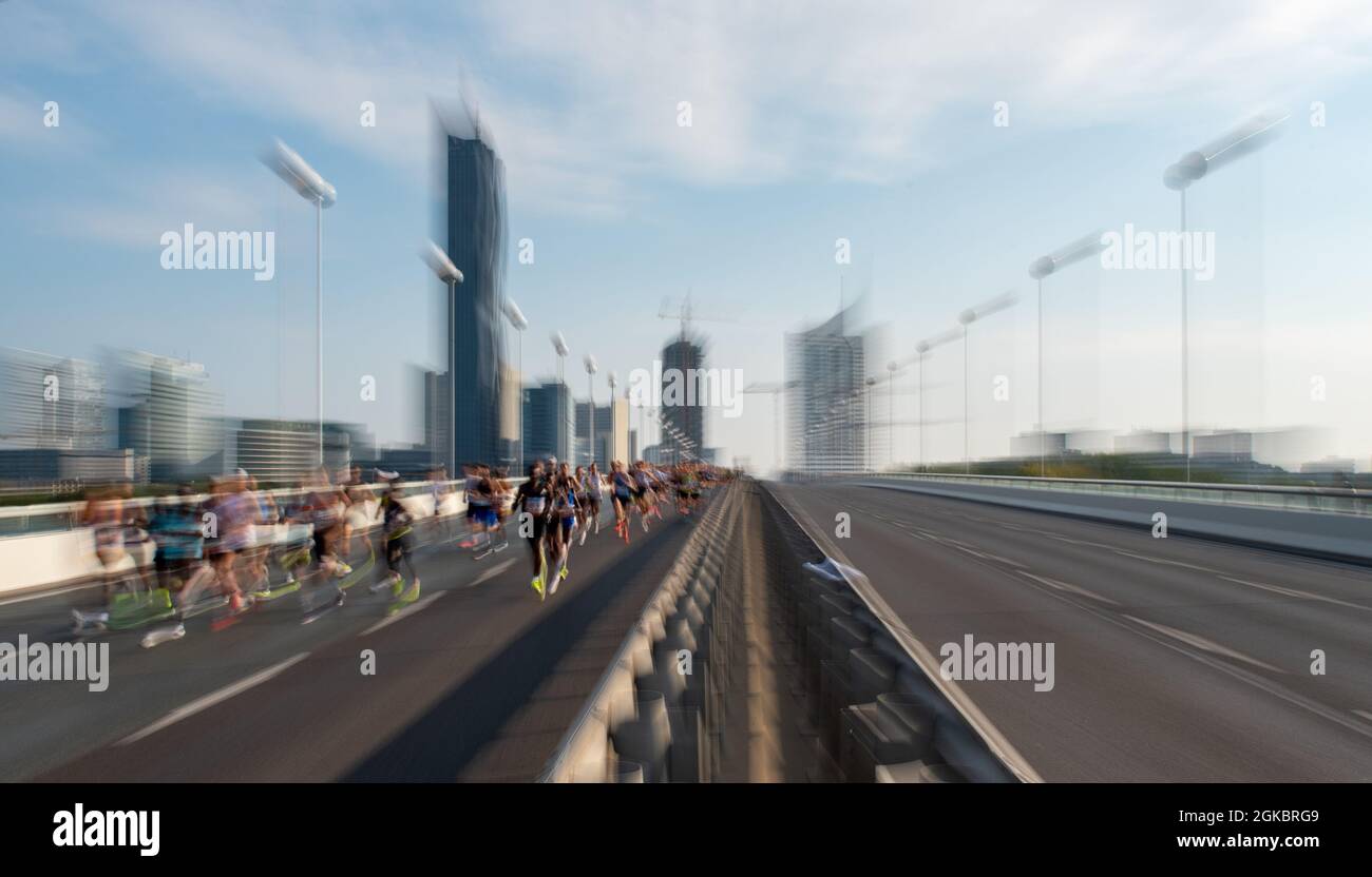 Effetto zoom dinamico alla maratona della città di Vienna Foto Stock