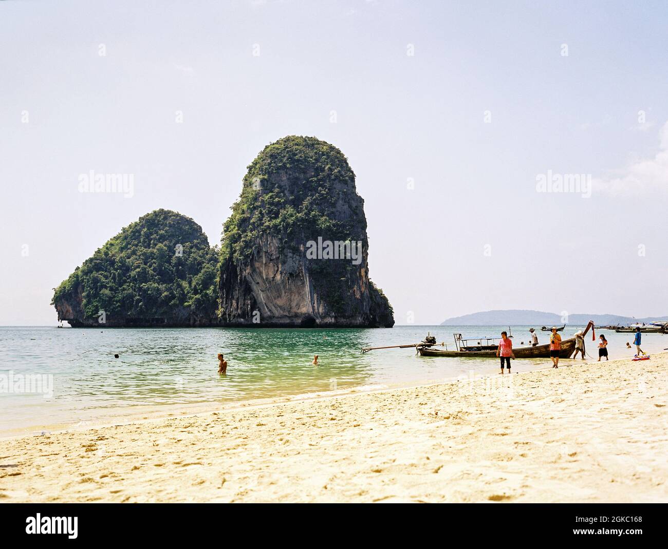 Princess Cave, Phra nang Cave Beach, Railay Peninsular, Krabi, Thailandia. Foto Stock