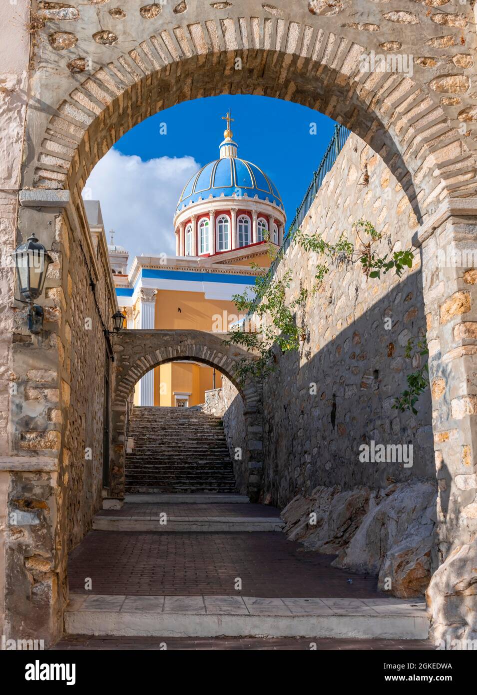Chiesa neoclassica greco-ortodossa di San Nicola, Agios Nikolaos, Ermoupoli, Syros, Cicladi, Grecia Foto Stock