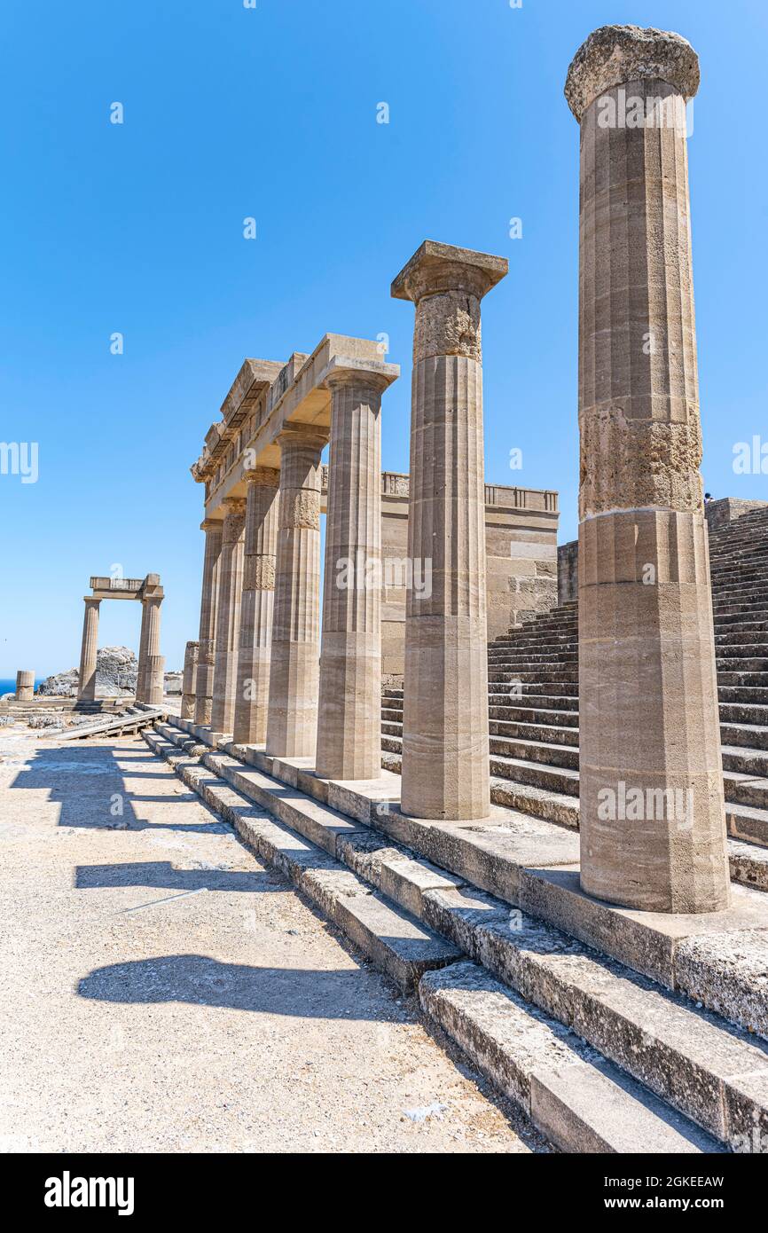 Colonne, Acropoli di Lindos, antica Cittadella, Lindos, Rodi, Dodecaneso, Grecia Foto Stock