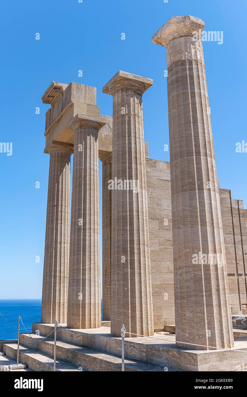 Colonne, Acropoli di Lindos, antica Cittadella, Lindos, Rodi, Dodecaneso, Grecia Foto Stock