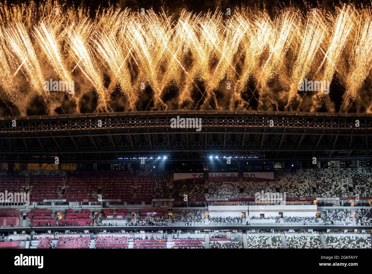 TOKIO (SHINJUKU-KU), GIAPPONE - AGOSTO 24: WERWAS am Tag (0) der Paralympics (Paralympische Spiele) Tokio 2020 waehrend der Eroeffnungsfeier in Olympics Foto Stock