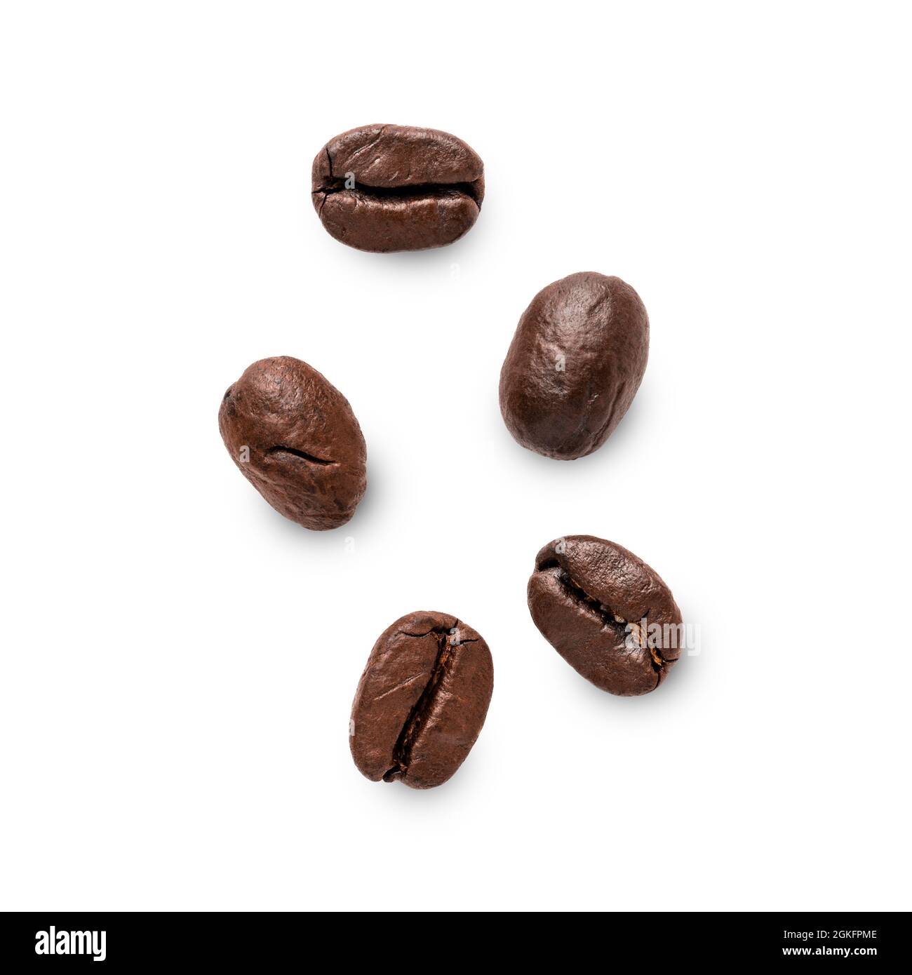 I chicchi di caffè sono isolati su sfondo bianco Foto Stock