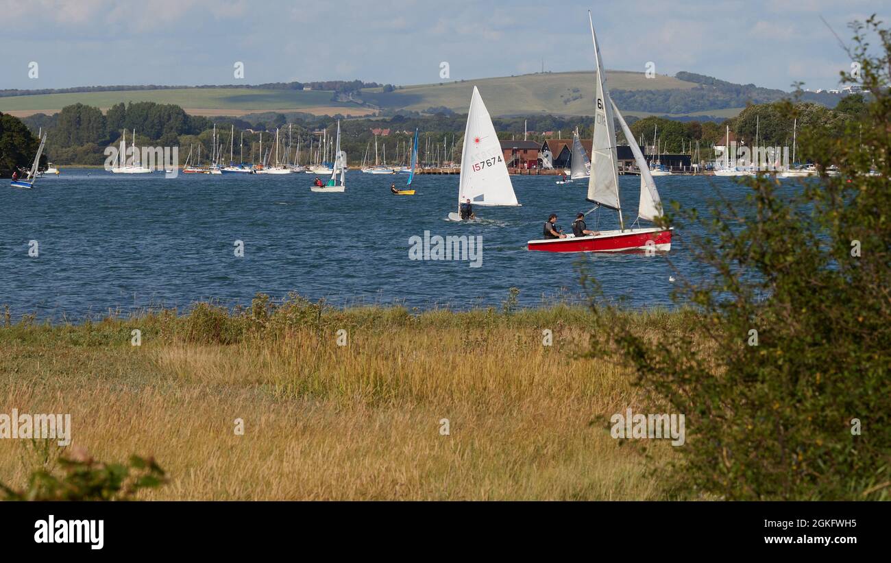 Barche a vela in estate, Regno Unito. Foto Stock