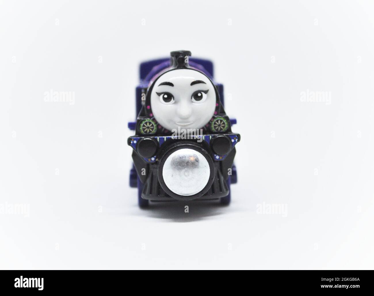 Shima - il personaggio del cast di Thomas and Friends si presenta su uno sfondo bianco. Foto Stock