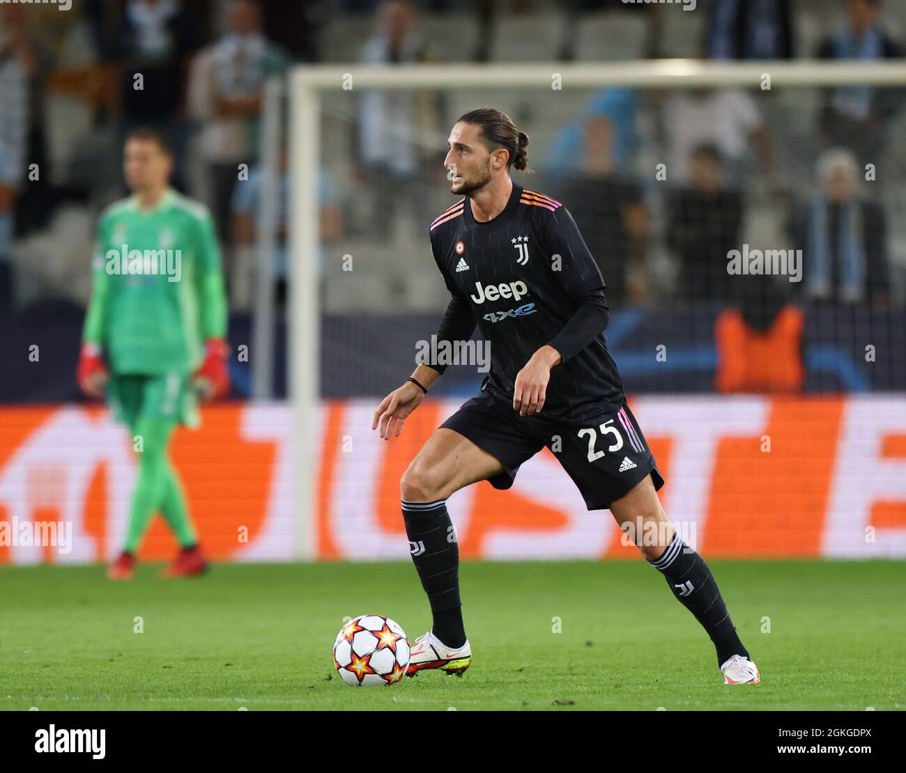 Adrien Rabiot della Juventus durante la partita di calcio del gruppo H della UEFA Champions League tra Malmo FF e Juventus FC al Malmo New Stadium di Malmo, Svezia, il 14 settembre 2021. Foto: Andreas Hillergren / TT / codice 10600 *** SVEZIA OUT *** Foto Stock