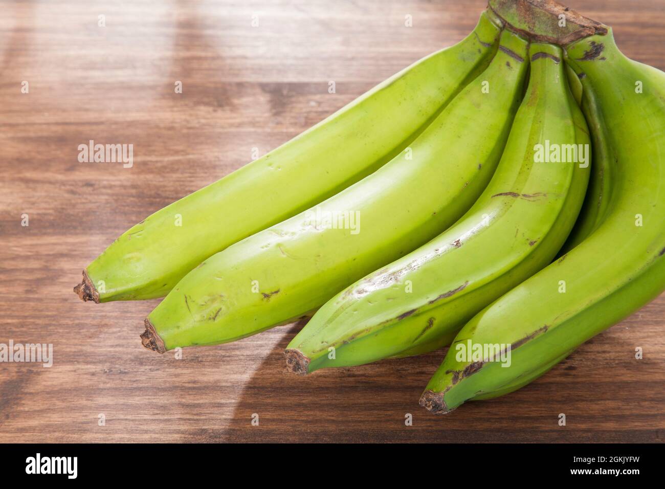 Banana verde biologico Delicious Tropical Fruit - Musa Paradiso Foto Stock